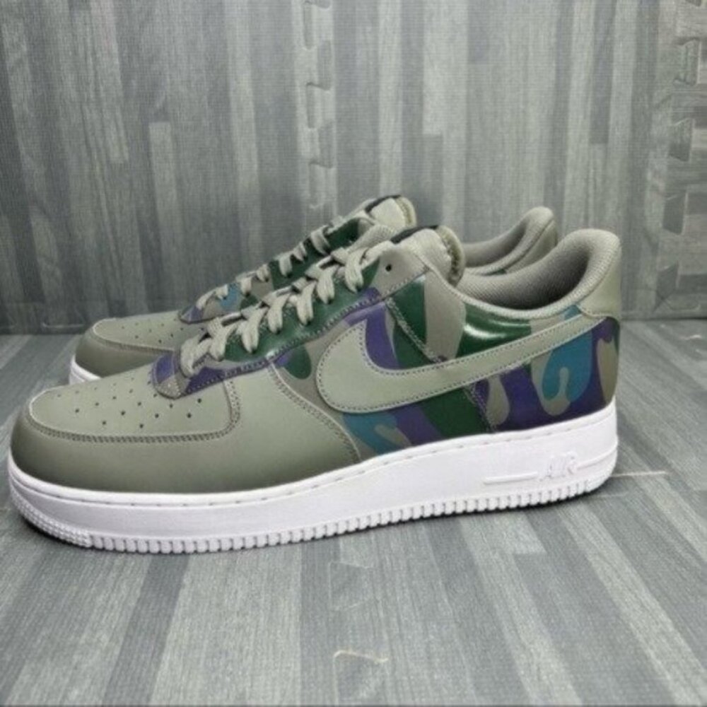 Nike AF1 Men Size 12.5 Camo Green